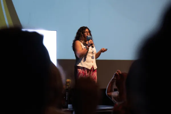 Geraldine Manríquez, conferencista para eventos corporativos sobre Ventas Auténticas