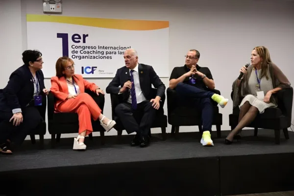 Felipe Peña y Lillo, conferencista para eventos corporativos sobre Liderazgo Ejecutivo