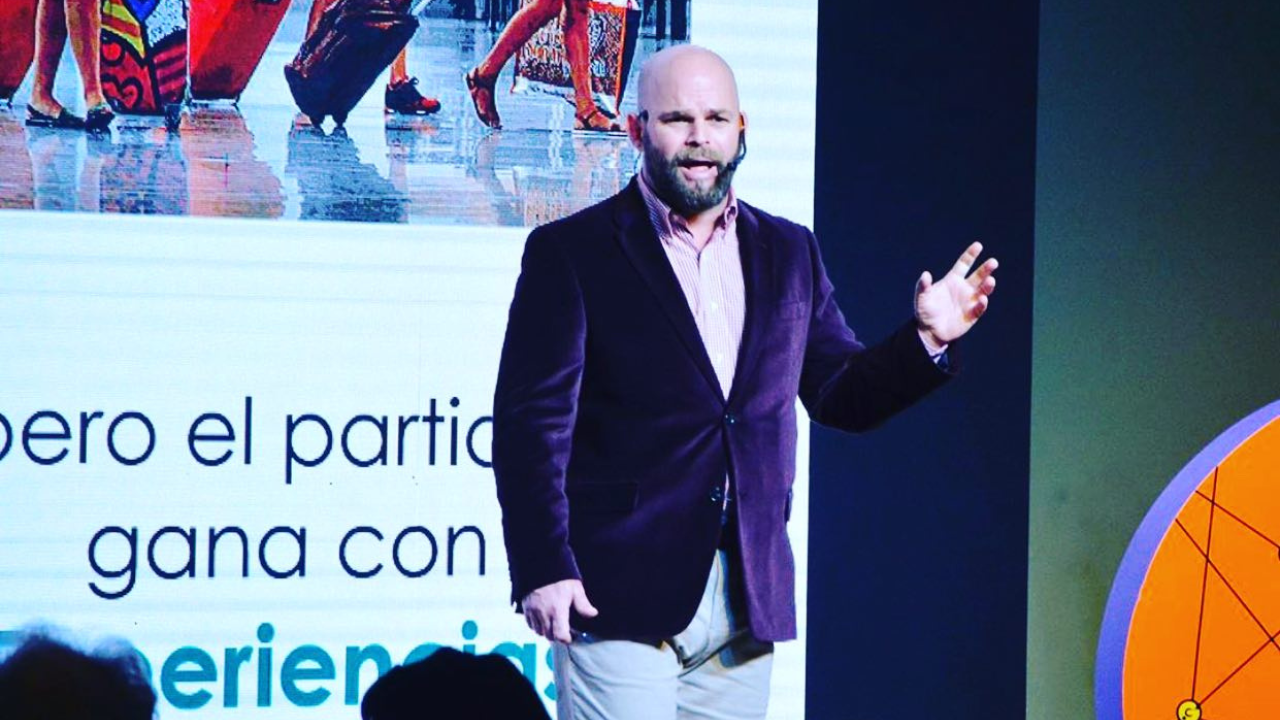 Alejandro Lanuque, conferencista para eventos corporativos sobre Neurociencia Aplicada